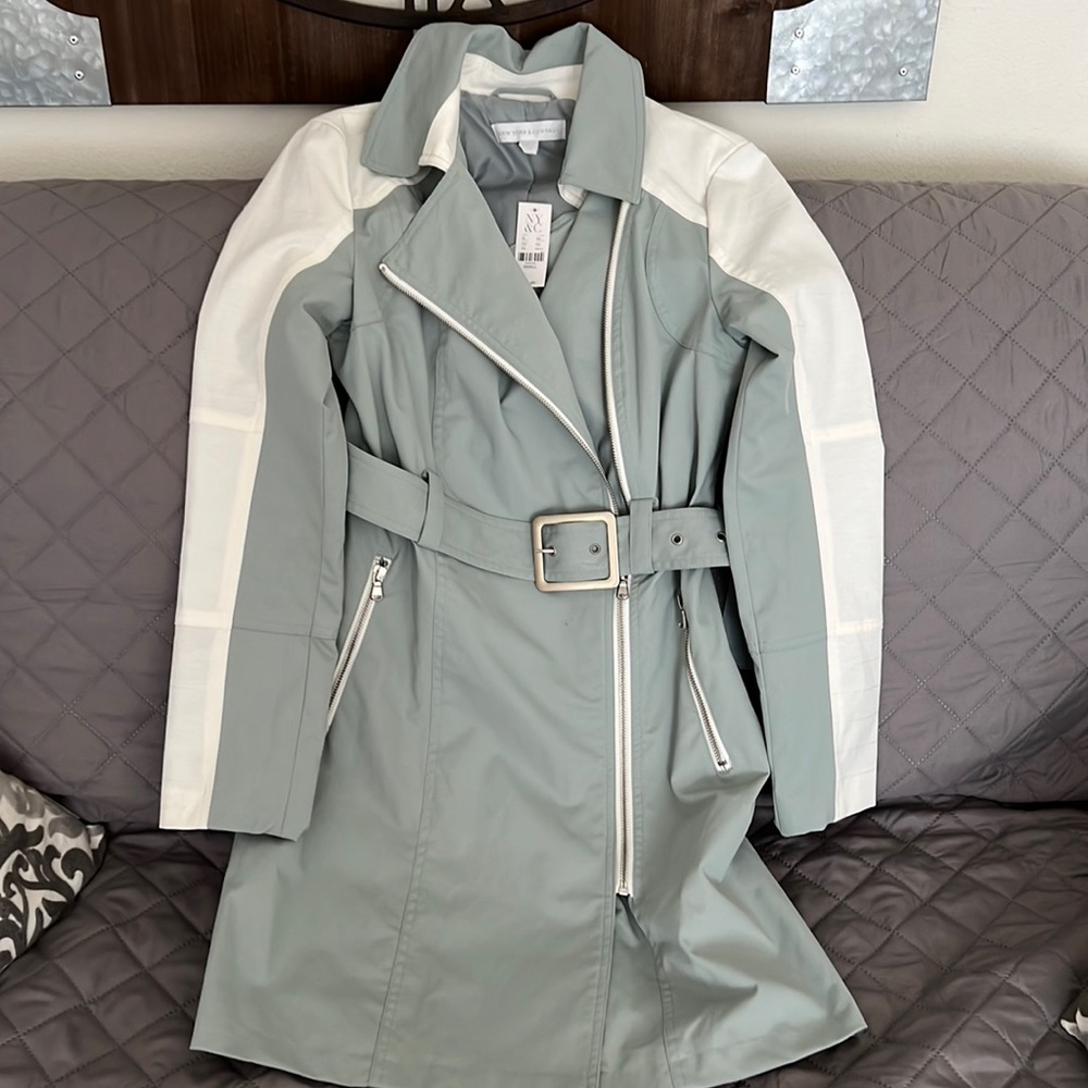 NWT - Lightweight trench style jacket/coat.  Great for Fall weather.